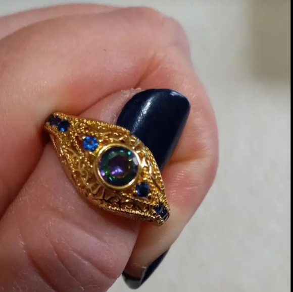 14k Gold Plated Retro Geometric Pattern Inlaid Zircon Ring - Picture 3 of 3